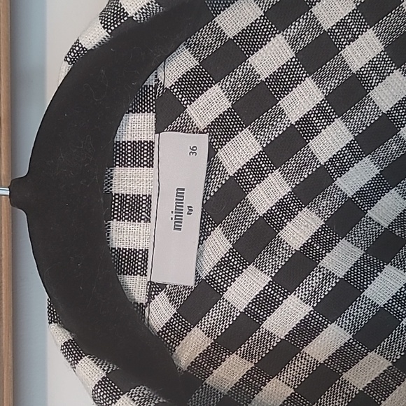 Gingham pattern light shacket - Picture 2 of 3